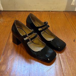 Black Patent Mary Jane Heels size 37